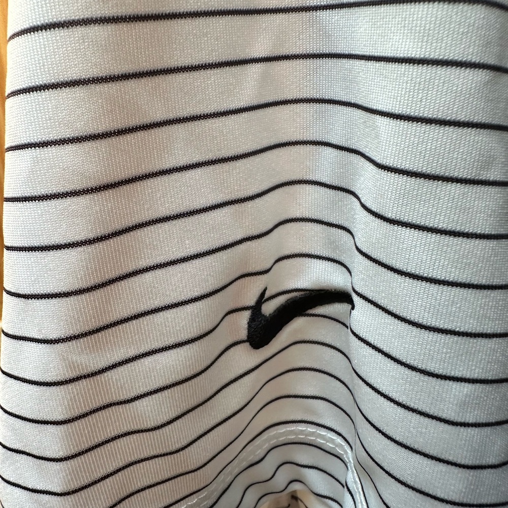 Nike Men's Polo Shirt - White with Black Stripes - Picture 4 of 4